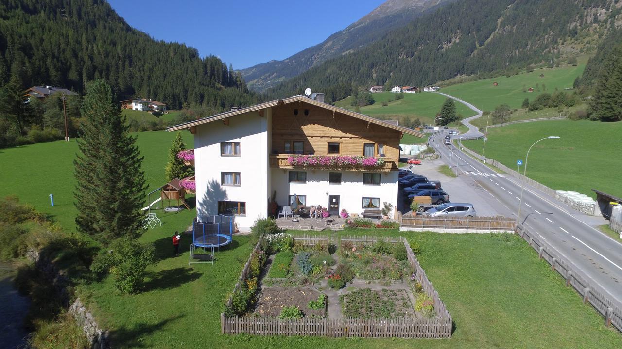 Seer Hof Hotel Kaunertal Buitenkant foto